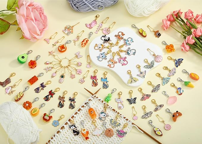 BEEFLYING 16Pcs Bread Stitch Marker Charms for Crocheting and Knitting, Resin Food Style Crochet Knit Stitch Marker Pendant with Lobster Clasp for Sewing Quilting Handmade Jewelry