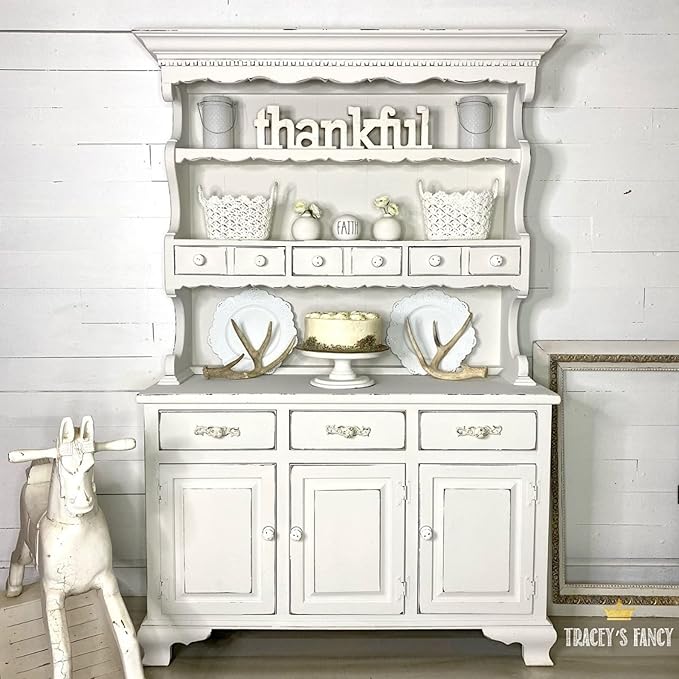 Dixie Belle Paint Company Chalk Finish Furniture Paint - Fluff (8oz) - Matte Soft White Chic Chalk Mineral DIY Furniture Paint
