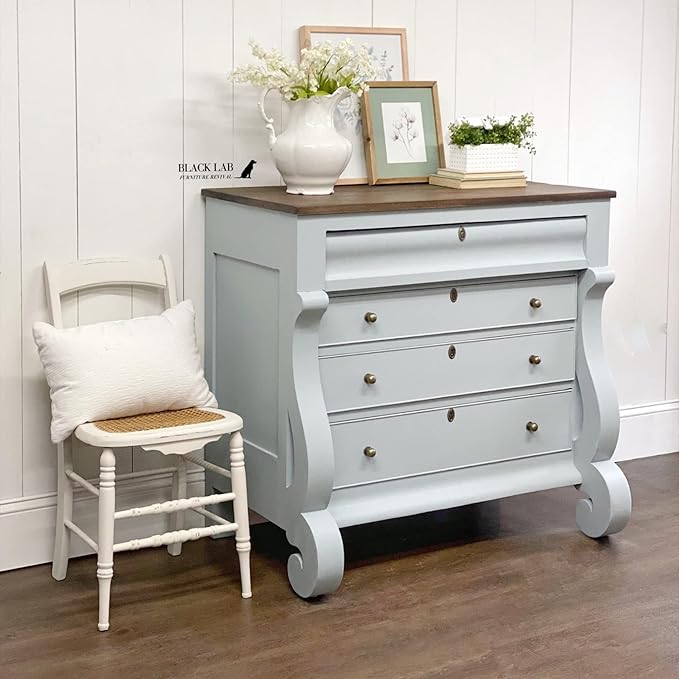 Dixie Belle Paint Company Chalk Finish Furniture Paint - Savannah Mist (32oz) - Matte Cloudy Blue Chic Chalk Mineral DIY Furniture Paint