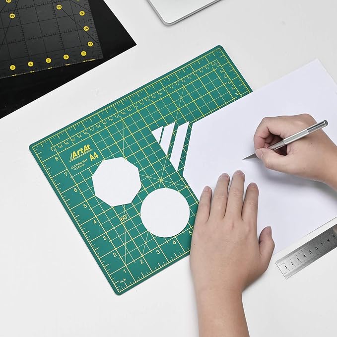 ArtAt Self Healing Cutting Mat: 9"x12" Non-Slip PVC Double Sided 5-Ply A4 Art Craft Rotating Mat, Rotary Cutting Mat for Quilting, Sewing Crafts Hobby Fabric Precision Scrapbooking Project Green