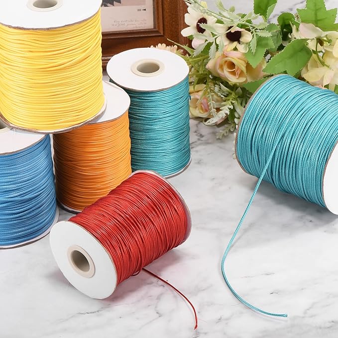 MECCANIXITY Waxed Cord 1.5mm Waxed Polyester Cord 175 Yard Wax String for Bracelet Making,Necklaces, Beading,Jewelry Making and DIY Crafts(Army Green)