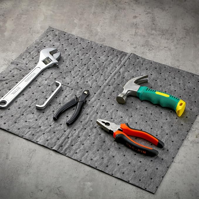 Hoolerry Oil Absorbent Pads Weight Dimpled Pad Garage Accessories Water Absorbent Mat Oil Spill Mat for Absorbing Protecting Home Garage Basement (13.5 x 17.5 Inch,Gray,200 Pcs)