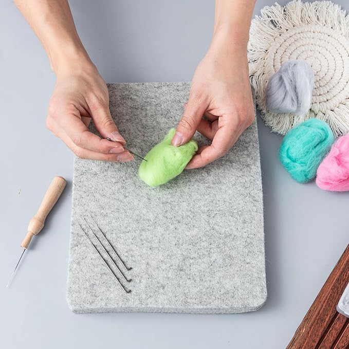 Amylove 2 Pcs Needle Felting Pad Needled Felting Mat Wool Supplies Thick Firm Base Woolen Block for Beginners Crochet Knitting Projects Kit Tool, Gray (8 x 10 x 1 Inch)