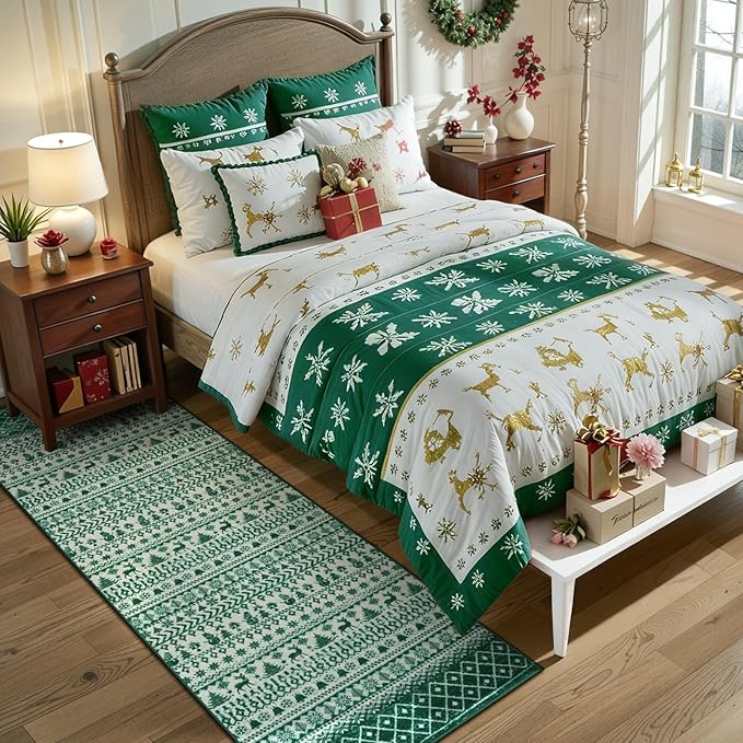 Christmas Kitchen Runner Rug, 2x6 Rug Runners for Hallways Non Slip, Low Pile Soft Washable Bathroom Runner Rug, Xmas Winter Holiday Home Decor Carpet Runners for Bedroom Laundry
