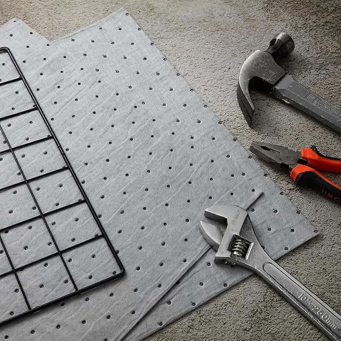 Hoolerry Oil Absorbent Pads Weight Dimpled Pad Garage Accessories Water Absorbent Mat Oil Spill Mat for Absorbing Protecting Home Garage Basement(15 x 19.7 Inch,Gray,200 Pcs)